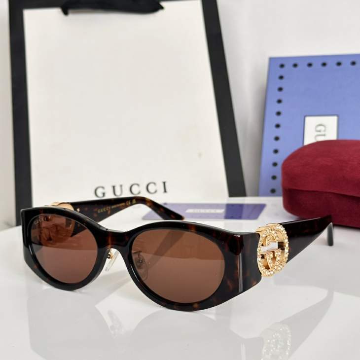 Picture of Gucci Sunglasses _SKUfw79399428fw
